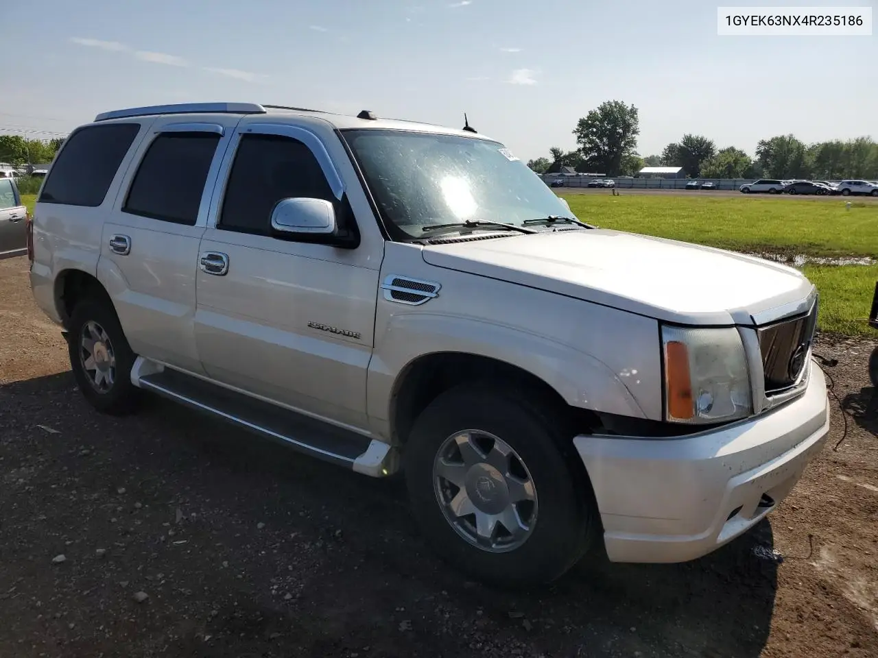 2004 Cadillac Escalade Luxury VIN: 1GYEK63NX4R235186 Lot: 62421335