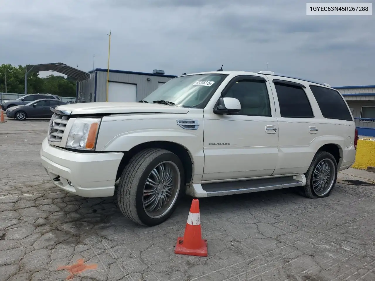 2005 Cadillac Escalade Luxury VIN: 1GYEC63N45R267288 Lot: 62376215