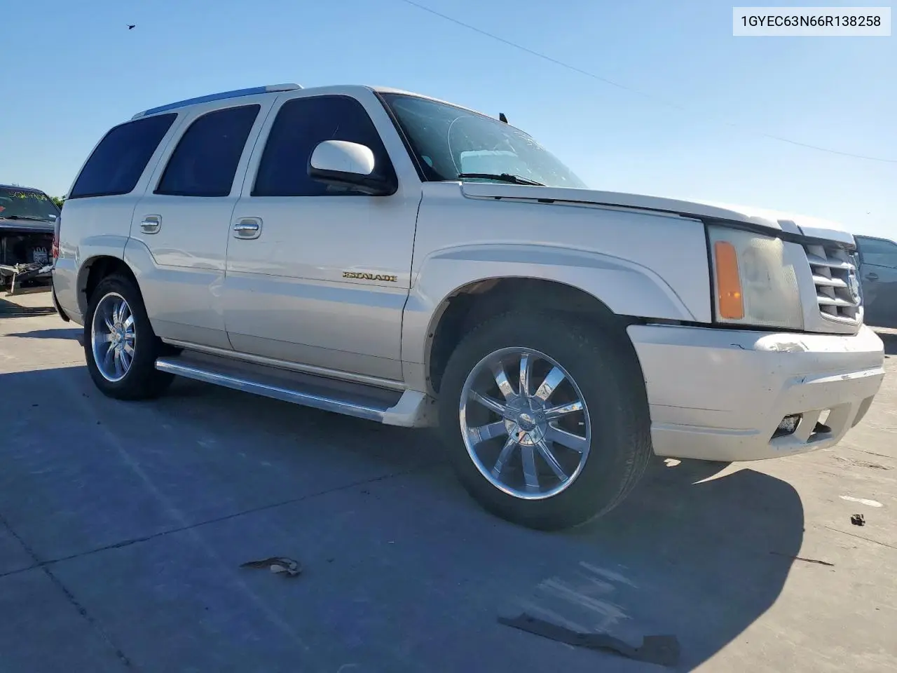 2006 Cadillac Escalade Luxury VIN: 1GYEC63N66R138258 Lot: 55651135