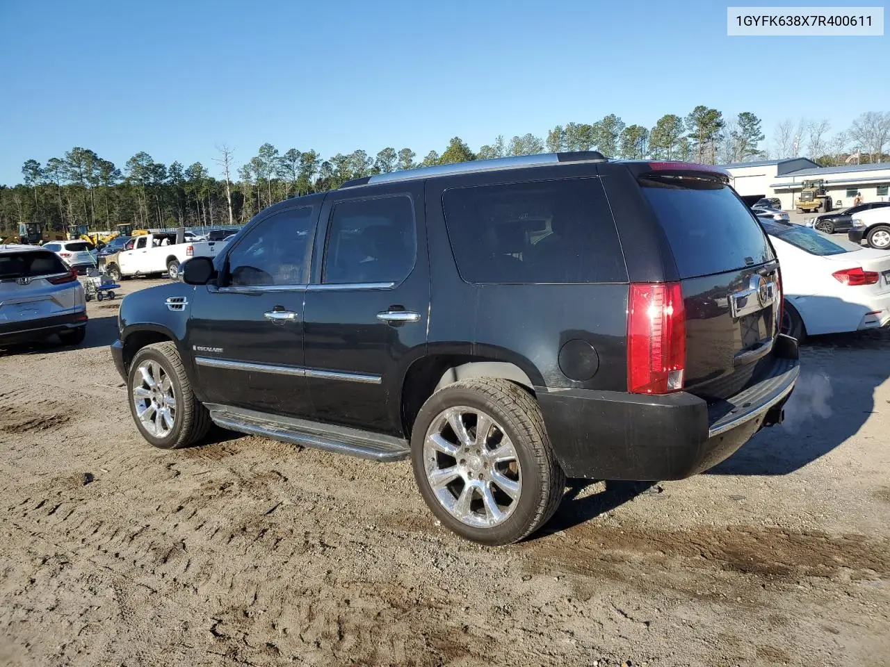 2007 Cadillac Escalade Luxury VIN: 1GYFK638X7R400611 Lot: 45345495