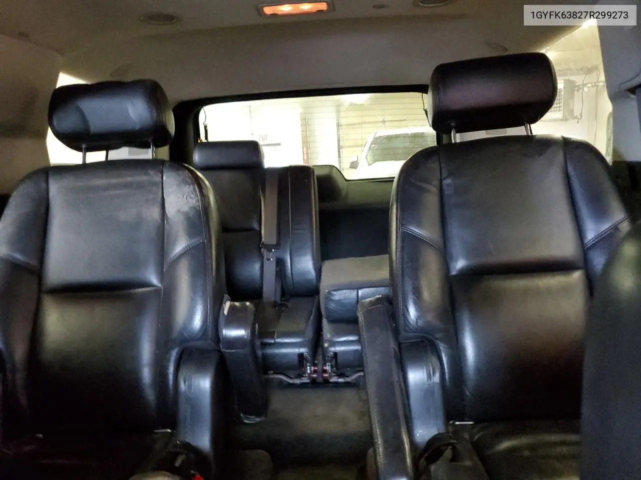 2007 Cadillac Escalade Luxury VIN: 1GYFK63827R299273 Lot: 62586365