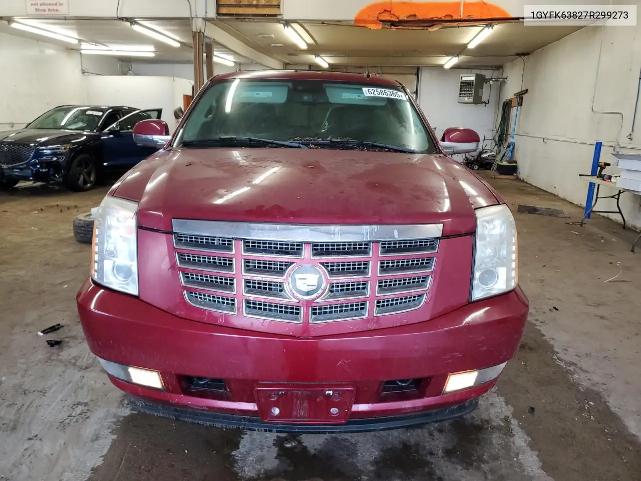2007 Cadillac Escalade Luxury VIN: 1GYFK63827R299273 Lot: 62586365