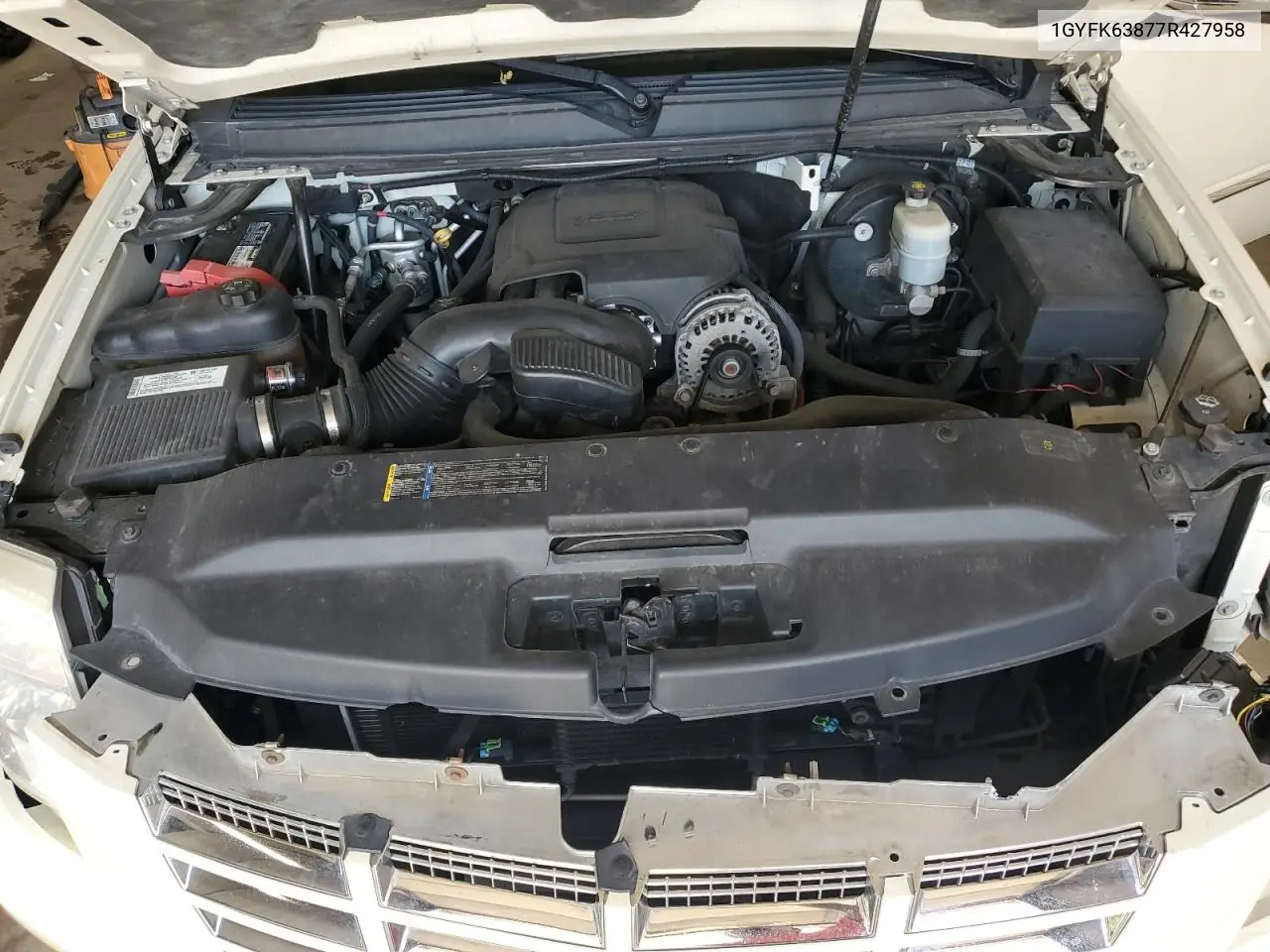 2007 Cadillac Escalade Luxury VIN: 1GYFK63877R427958 Lot: 64751035