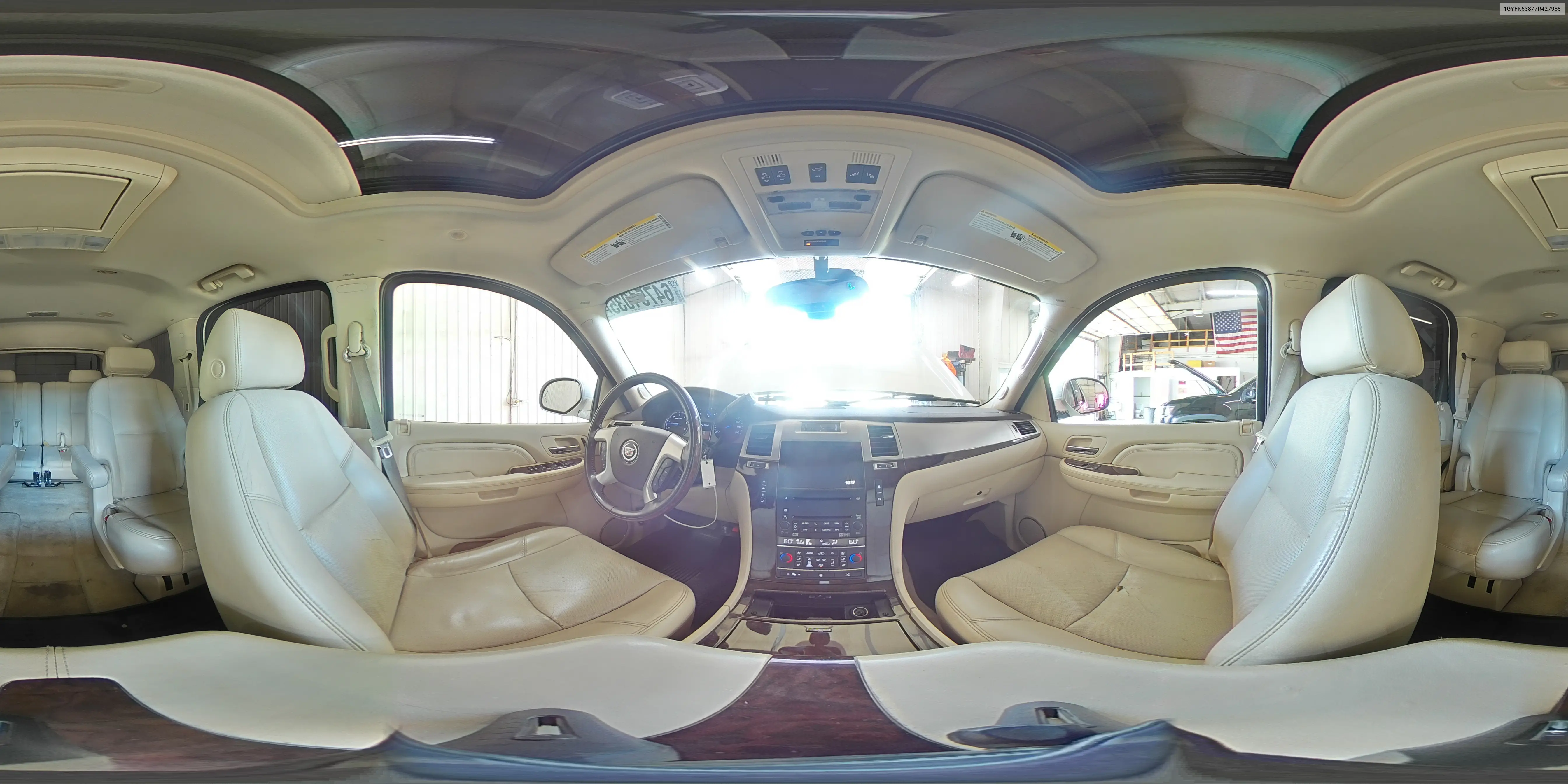 2007 Cadillac Escalade Luxury VIN: 1GYFK63877R427958 Lot: 64751035