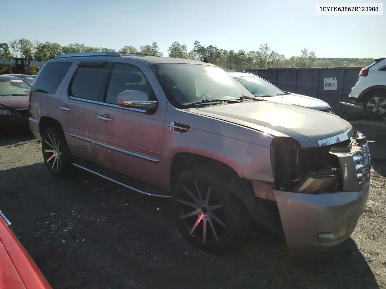 2008 Cadillac Escalade Luxury VIN: 1GYFK63867R123908 Lot: 52127835