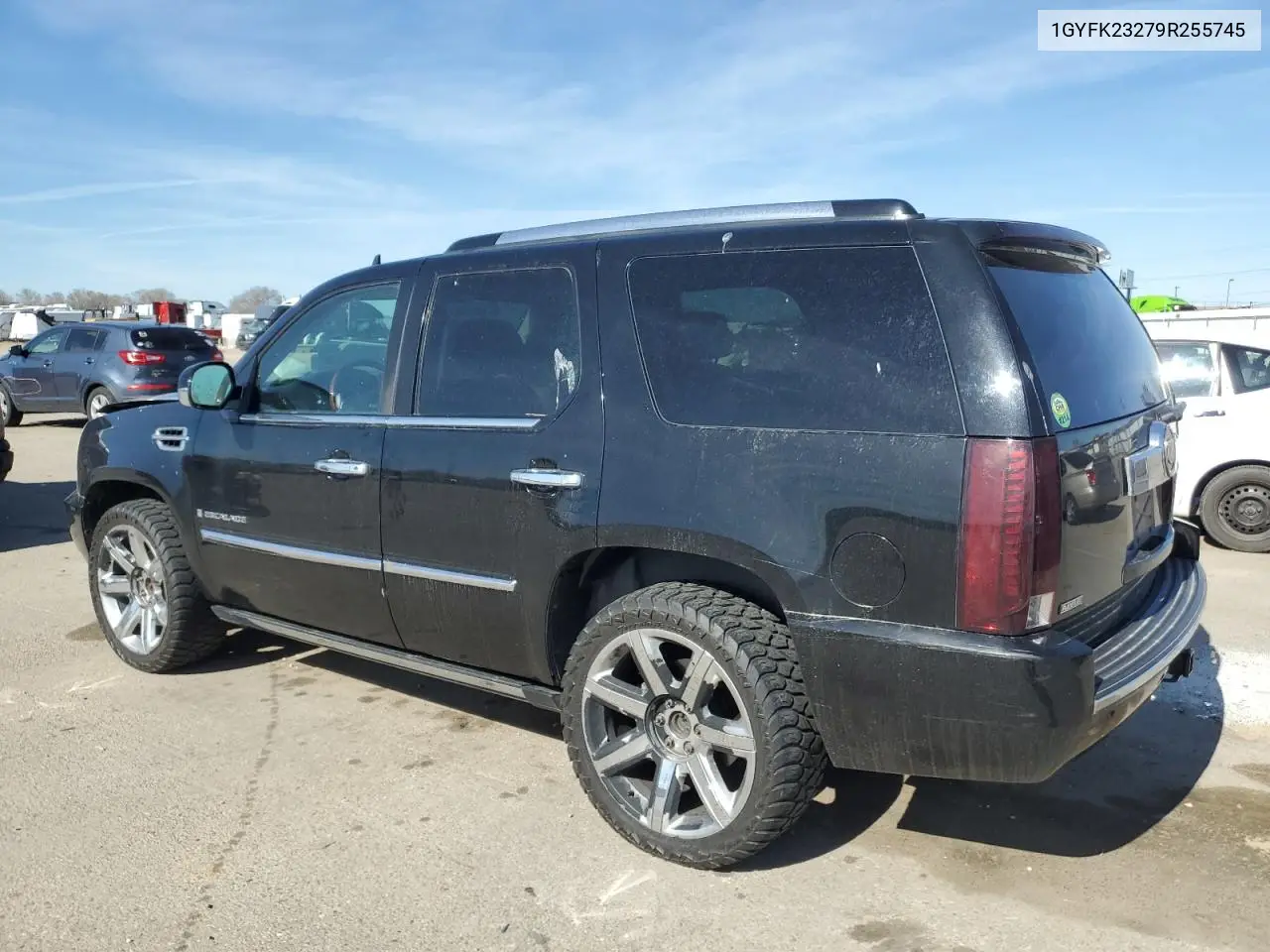 2009 Cadillac Escalade Luxury VIN: 1GYFK23279R255745 Lot: 50823945