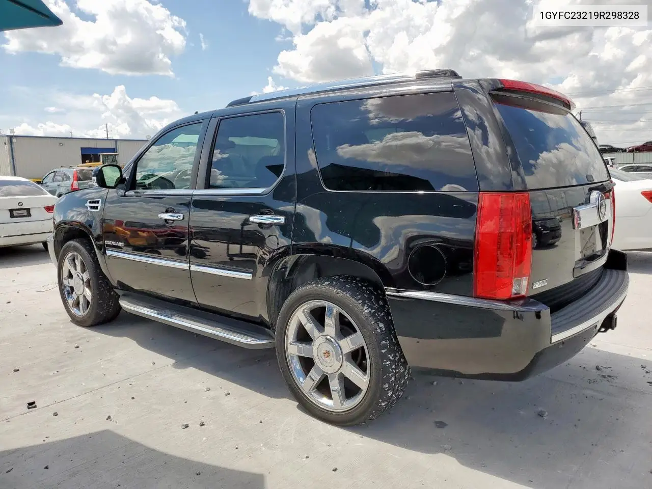 2009 Cadillac Escalade Luxury VIN: 1GYFC23219R298328 Lot: 62998365