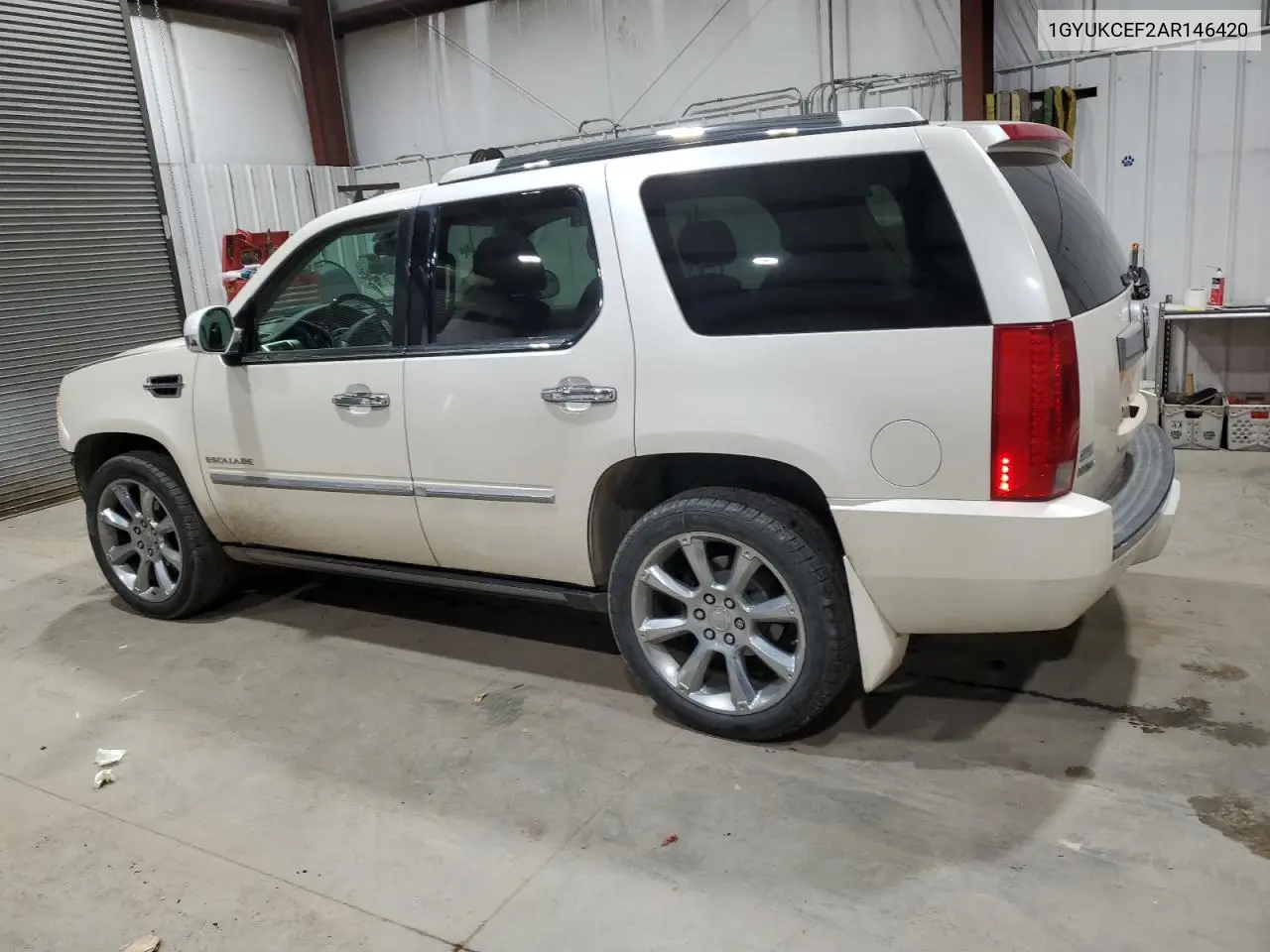 2010 Cadillac Escalade Premium VIN: 1GYUKCEF2AR146420 Lot: 48102685