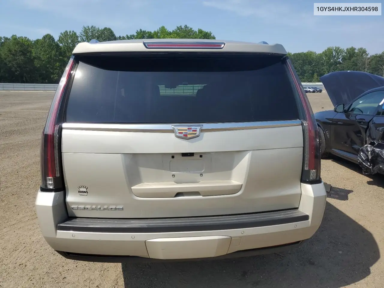 2017 Cadillac Escalade Esv Luxury VIN: 1GYS4HKJXHR304598 Lot: 61930285