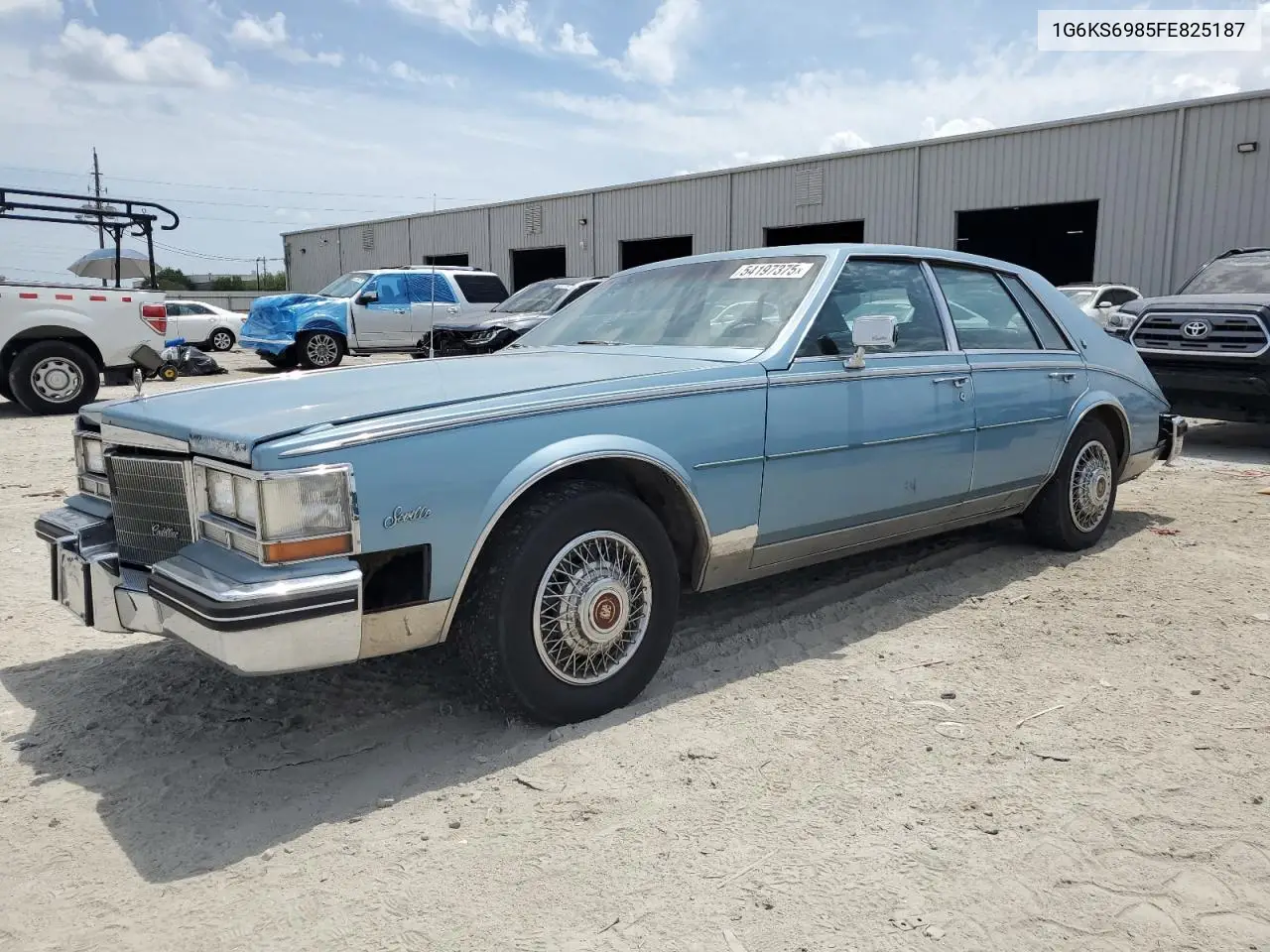 1985 Cadillac Seville VIN: 1G6KS6985FE825187 Lot: 54197375