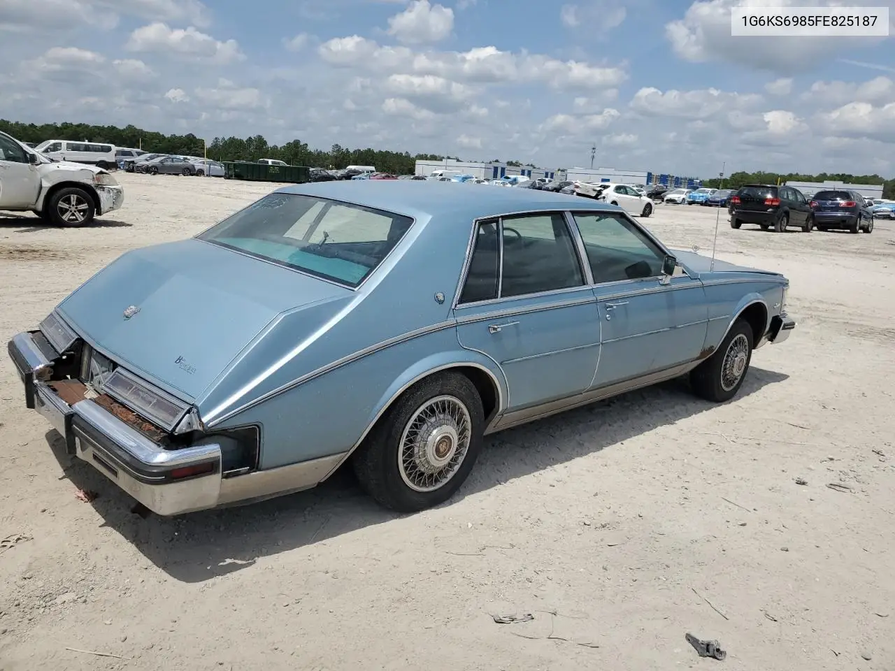 1985 Cadillac Seville VIN: 1G6KS6985FE825187 Lot: 54197375