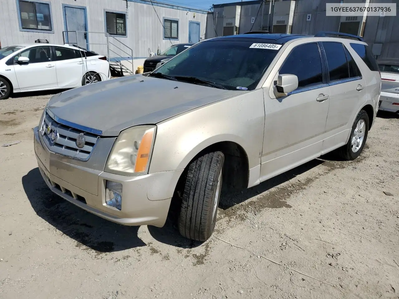 2007 Cadillac Srx VIN: 1GYEE637670137936 Lot: 61086405