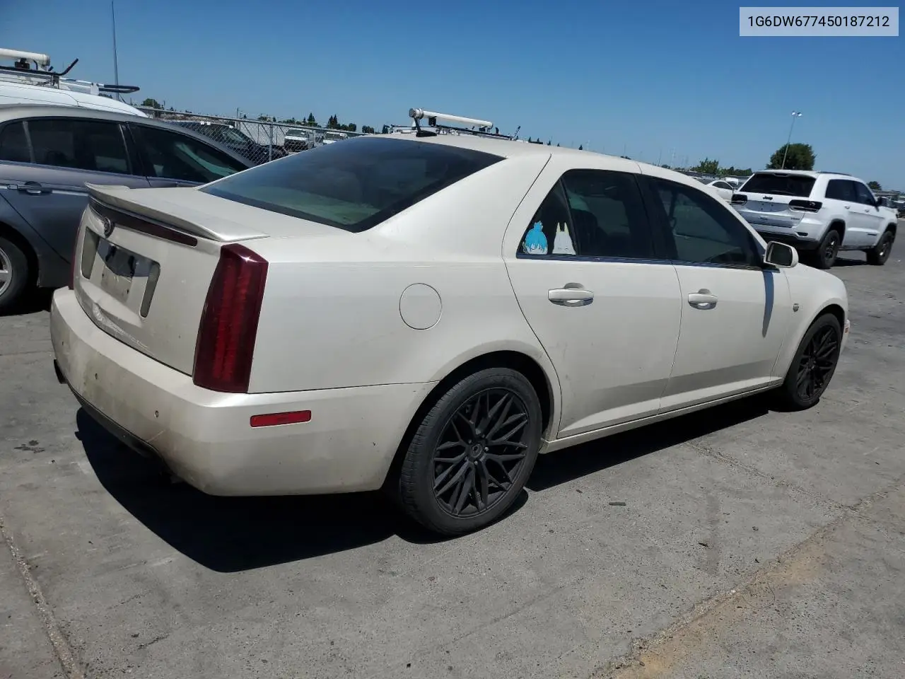2005 Cadillac Sts VIN: 1G6DW677450187212 Lot: 61392815