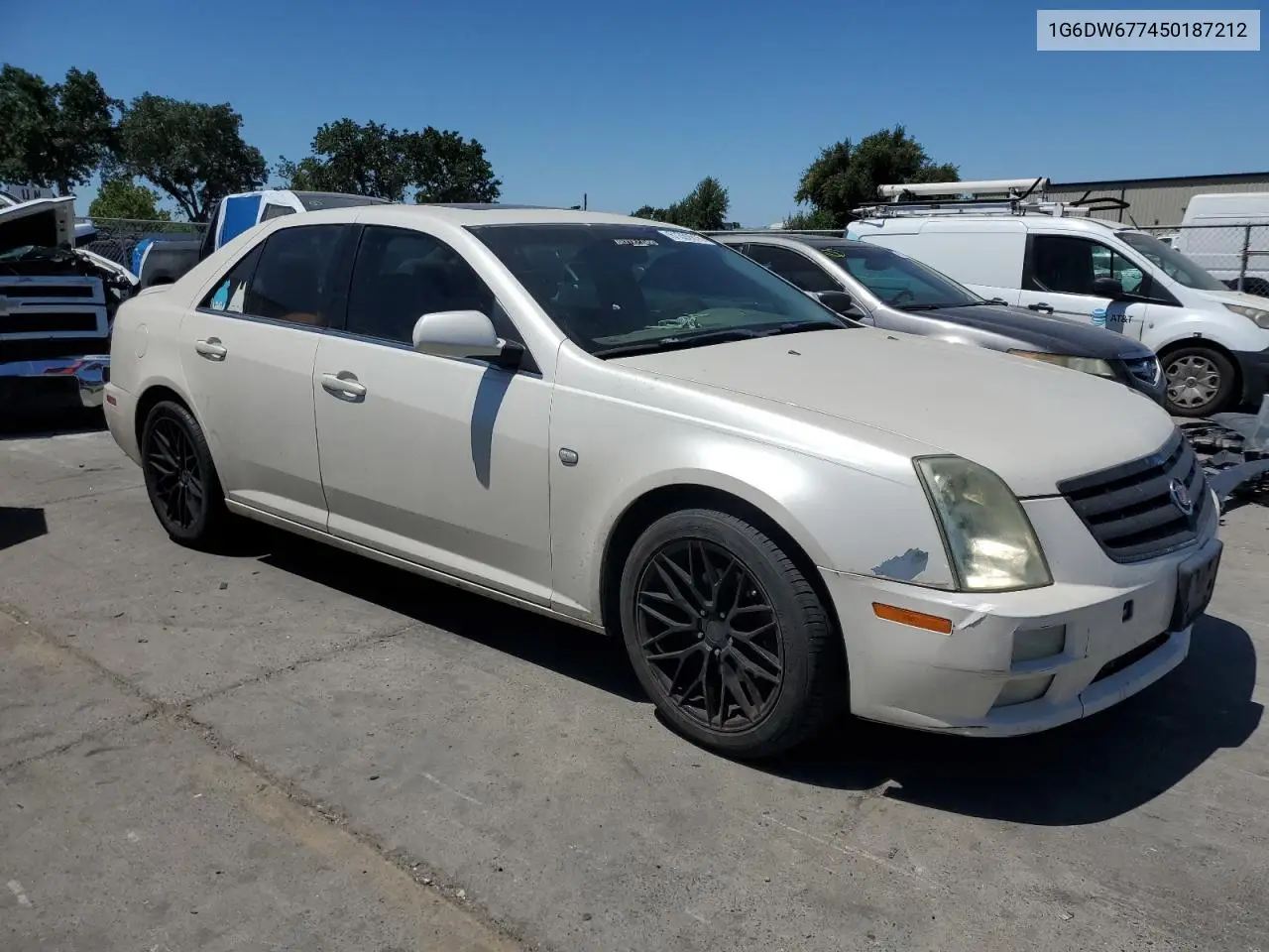 2005 Cadillac Sts VIN: 1G6DW677450187212 Lot: 61392815