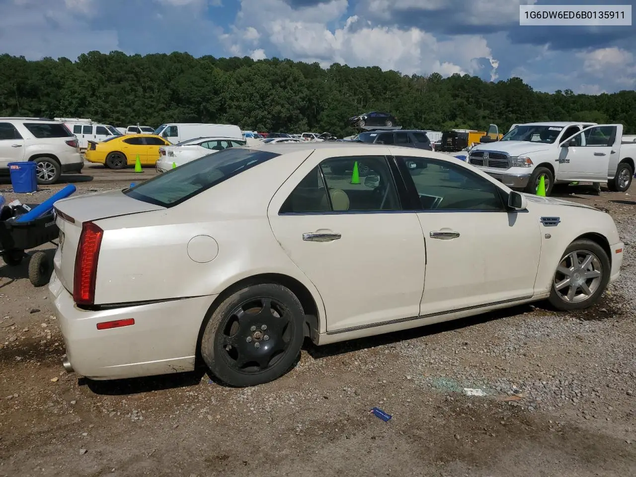 2011 Cadillac Sts Luxury VIN: 1G6DW6ED6B0135911 Lot: 61962405