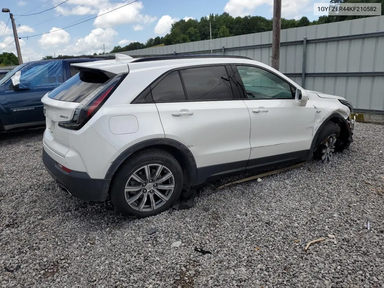 2019 Cadillac Xt4 Sport VIN: 1GYFZER44KF210582 Lot: 61272015