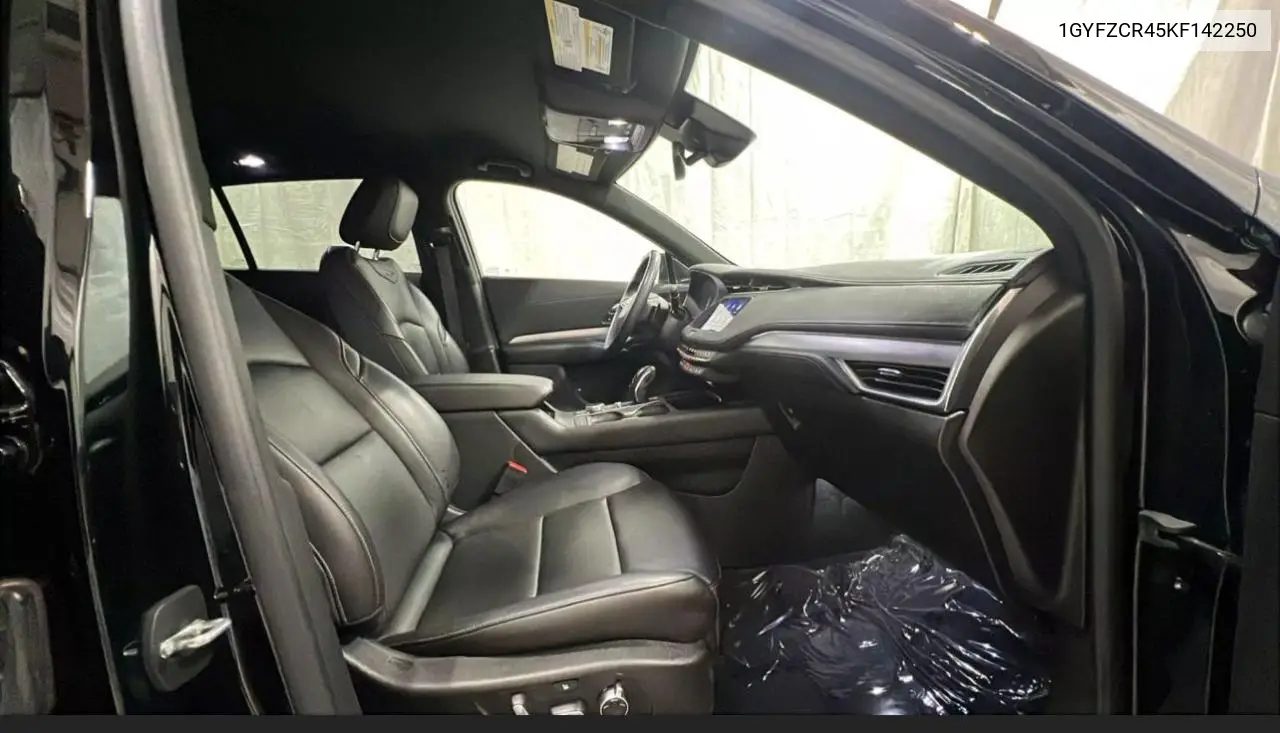 2019 Cadillac Xt4 Premium Luxury VIN: 1GYFZCR45KF142250 Lot: 63934705