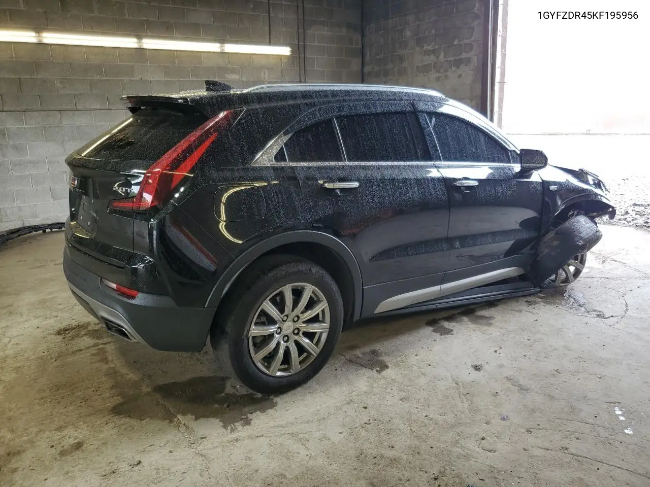 2019 Cadillac Xt4 Premium Luxury VIN: 1GYFZDR45KF195956 Lot: 63940255
