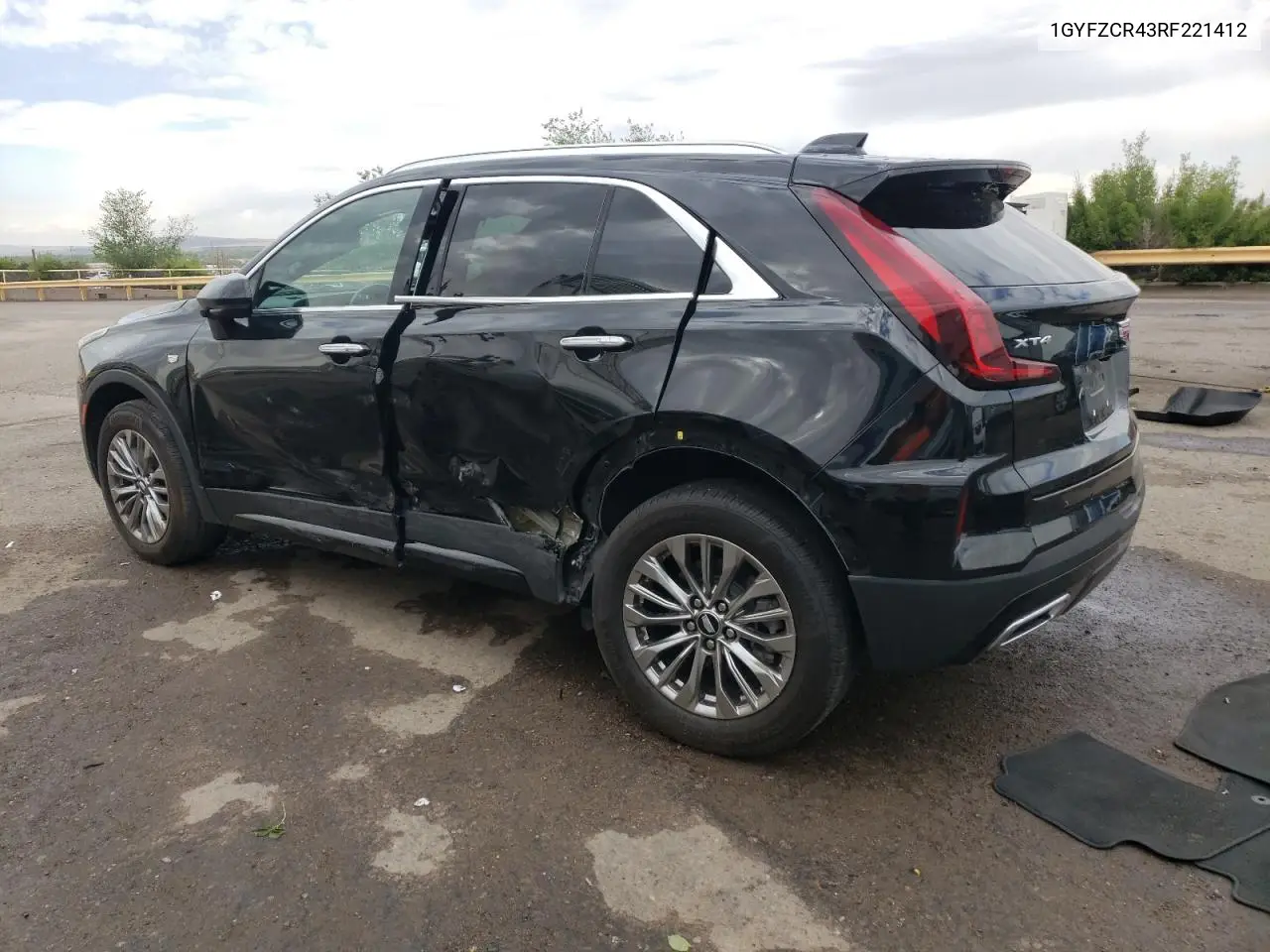 2024 Cadillac Xt4 Premium Luxury VIN: 1GYFZCR43RF221412 Lot: 55507885