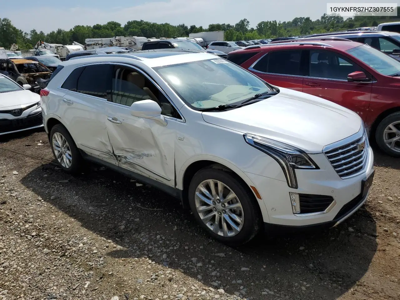 2017 Cadillac Xt5 Platinum VIN: 1GYKNFRS7HZ307555 Lot: 62259475