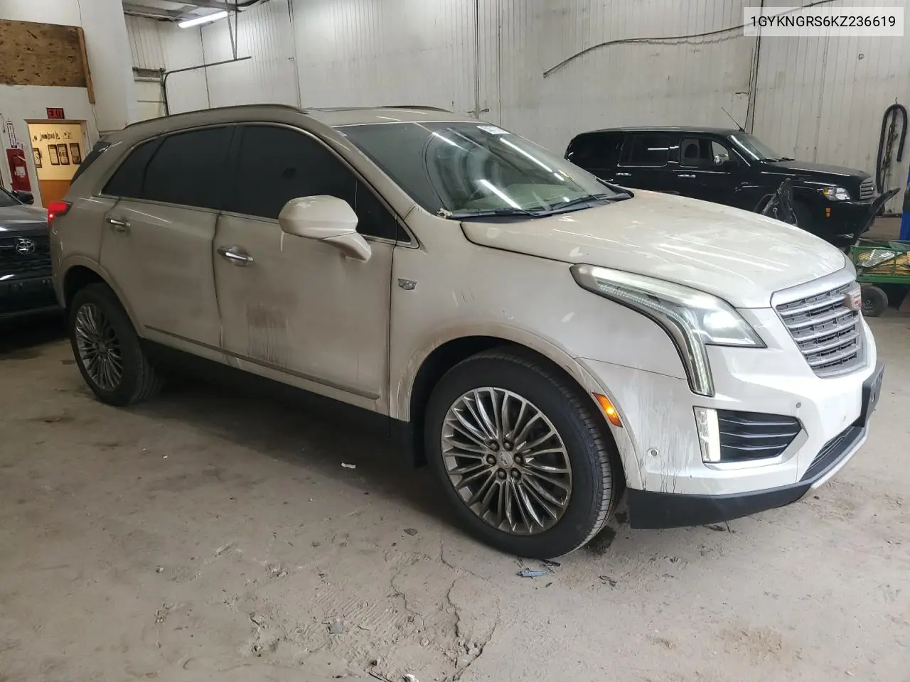 2019 Cadillac Xt5 Platinum VIN: 1GYKNGRS6KZ236619 Lot: 53372775