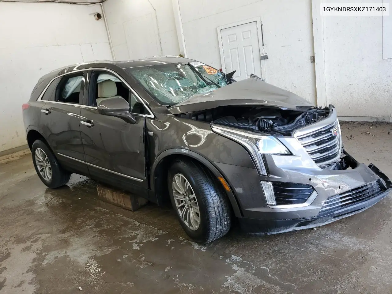 2019 Cadillac Xt5 Luxury VIN: 1GYKNDRSXKZ171403 Lot: 63016155