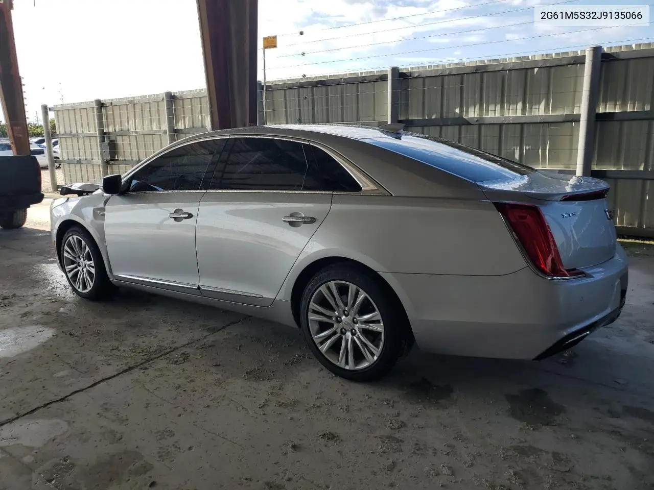 2018 Cadillac Xts Luxury VIN: 2G61M5S32J9135066 Lot: 56308545