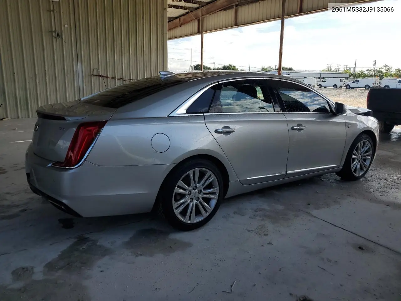 2018 Cadillac Xts Luxury VIN: 2G61M5S32J9135066 Lot: 56308545