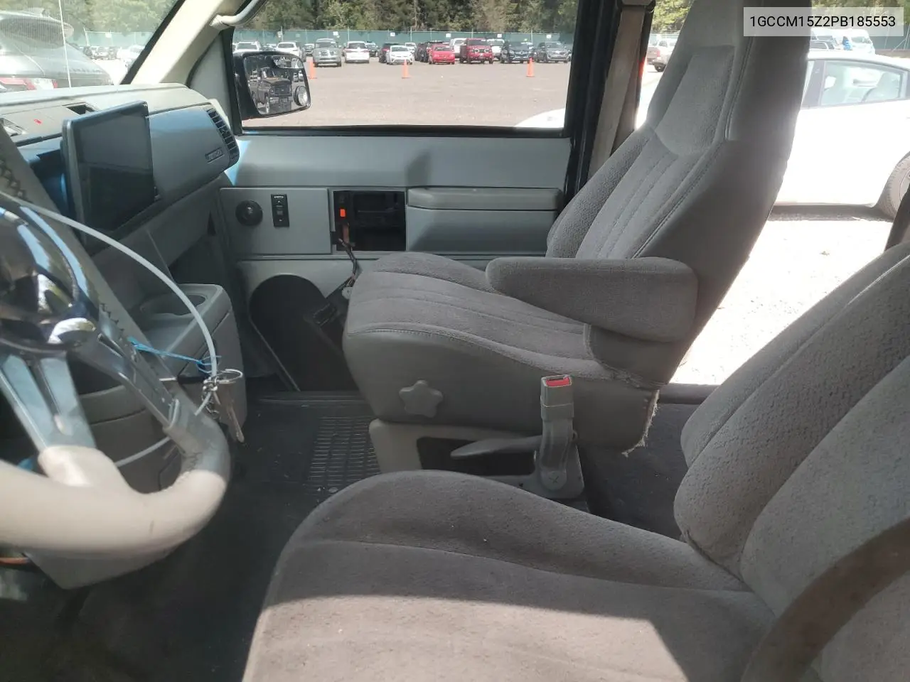 1993 Chevrolet Astro VIN: 1GCCM15Z2PB185553 Lot: 56155145