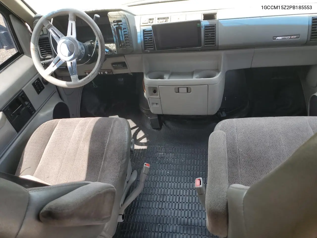 1993 Chevrolet Astro VIN: 1GCCM15Z2PB185553 Lot: 56155145