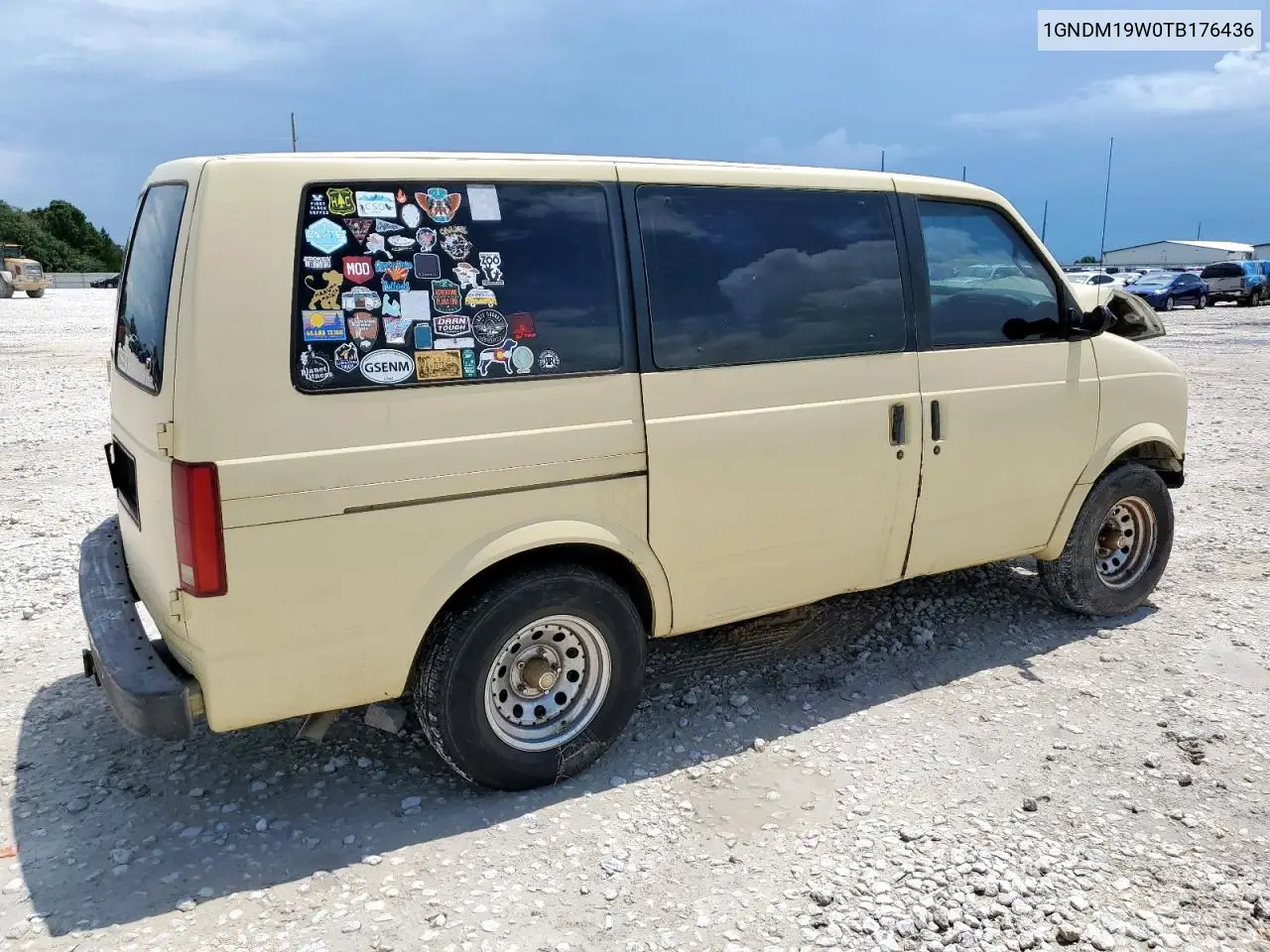 1996 Chevrolet Astro VIN: 1GNDM19W0TB176436 Lot: 64825865