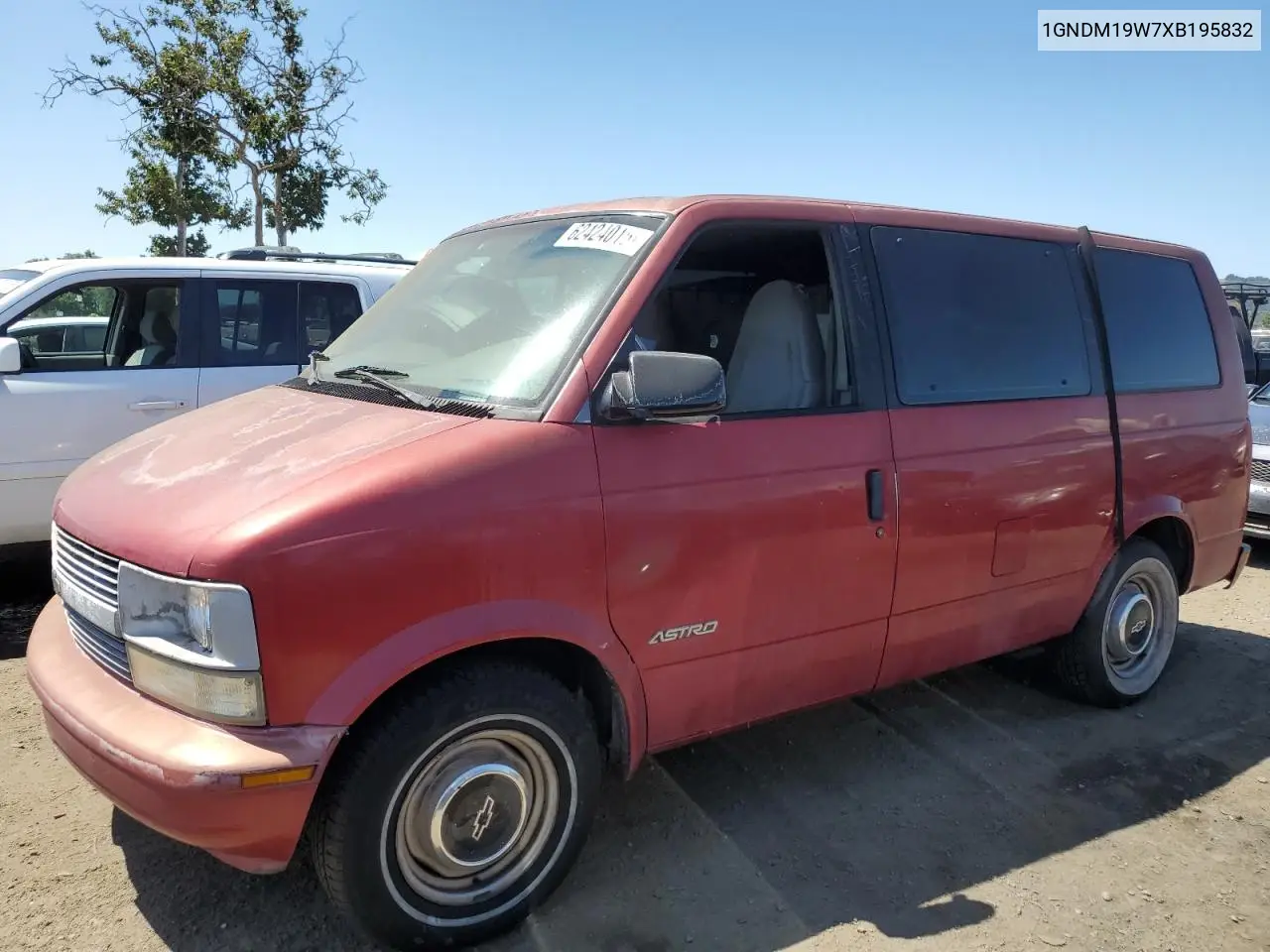 1999 Chevrolet Astro VIN: 1GNDM19W7XB195832 Lot: 62424015