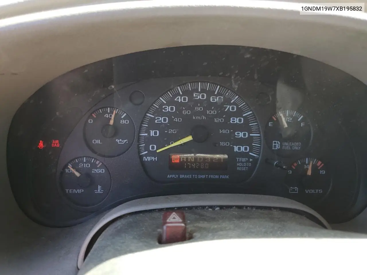 1999 Chevrolet Astro VIN: 1GNDM19W7XB195832 Lot: 62424015