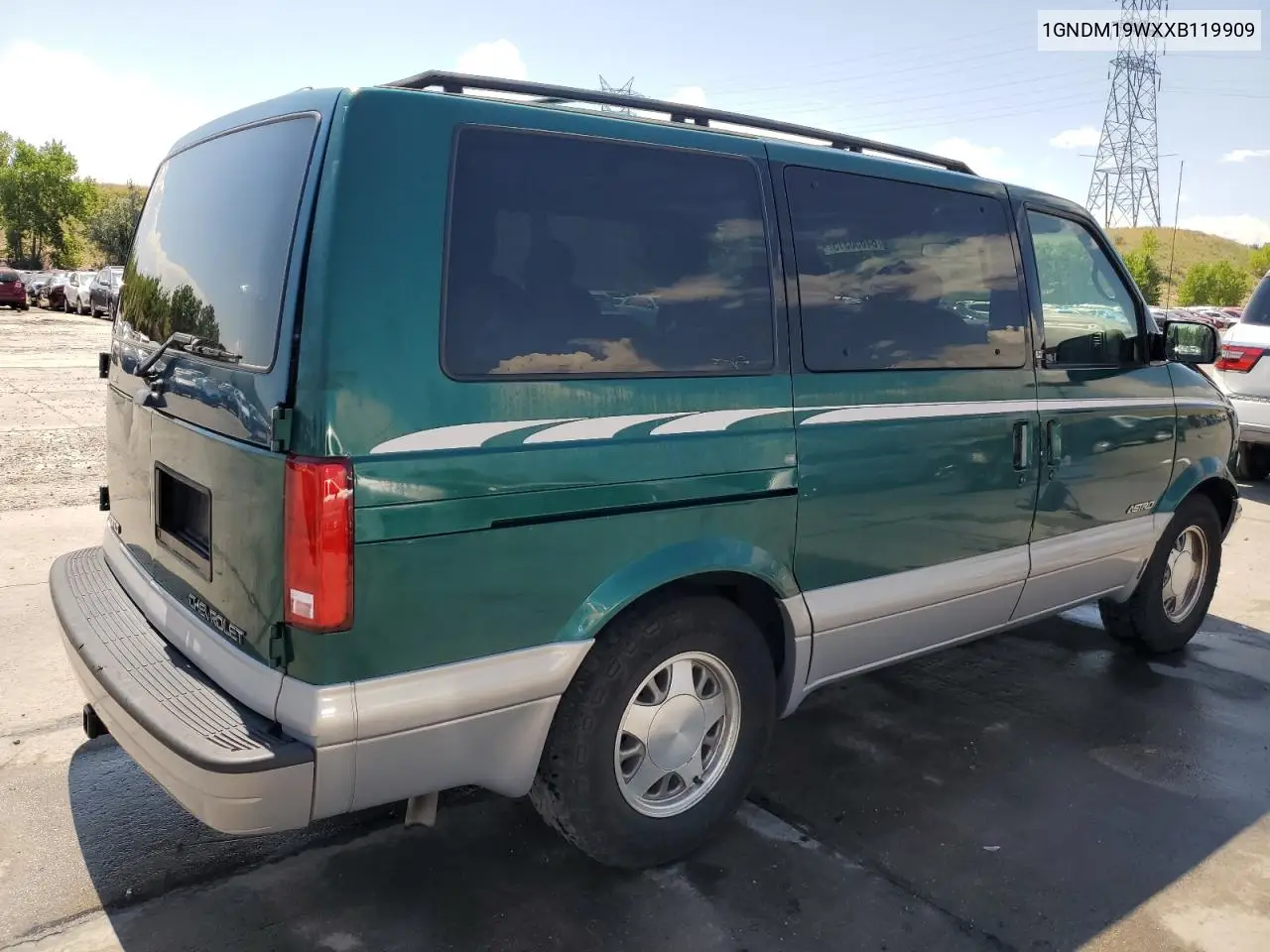 1999 Chevrolet Astro VIN: 1GNDM19WXXB119909 Lot: 64650315