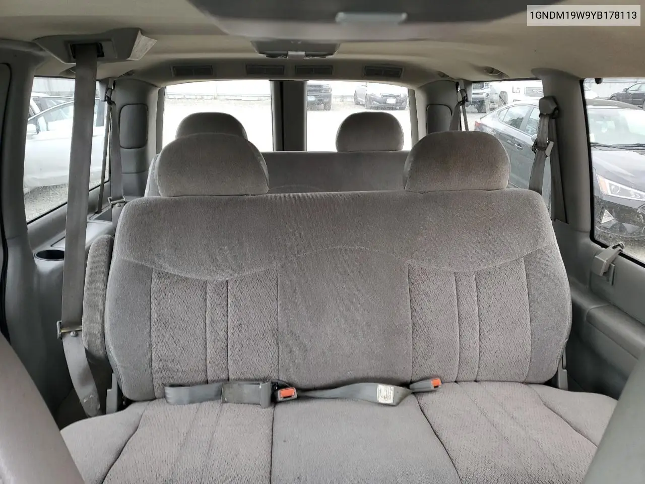 2000 Chevrolet Astro VIN: 1GNDM19W9YB178113 Lot: 54707915