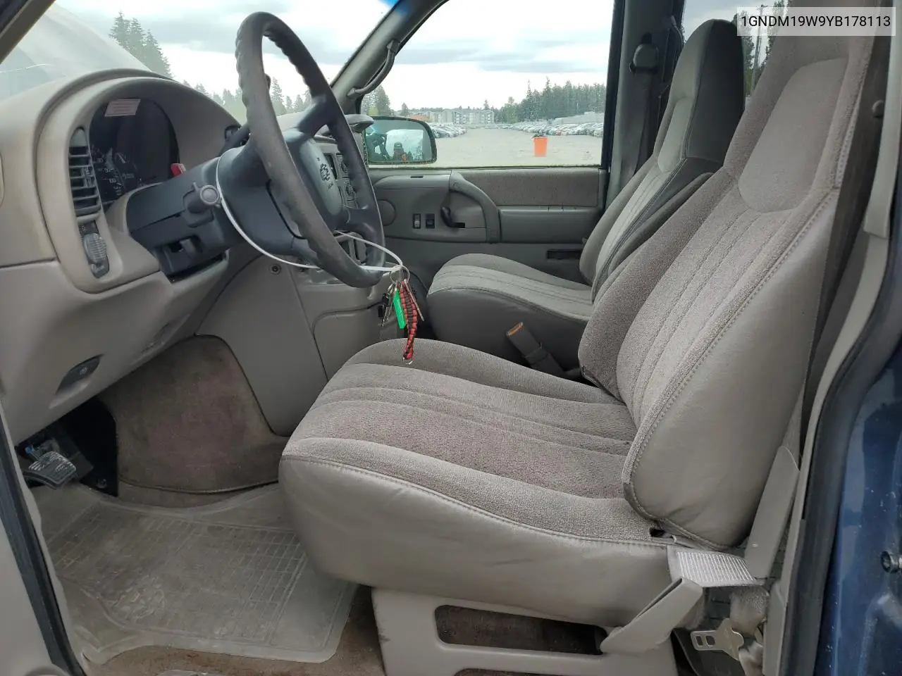 2000 Chevrolet Astro VIN: 1GNDM19W9YB178113 Lot: 54707915