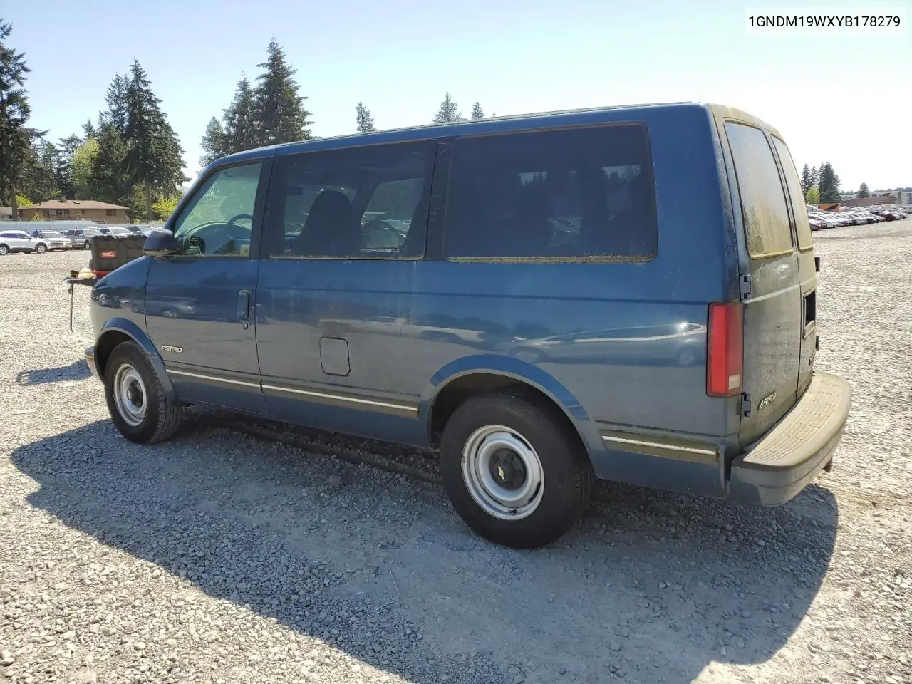 2000 Chevrolet Astro VIN: 1GNDM19WXYB178279 Lot: 55323515