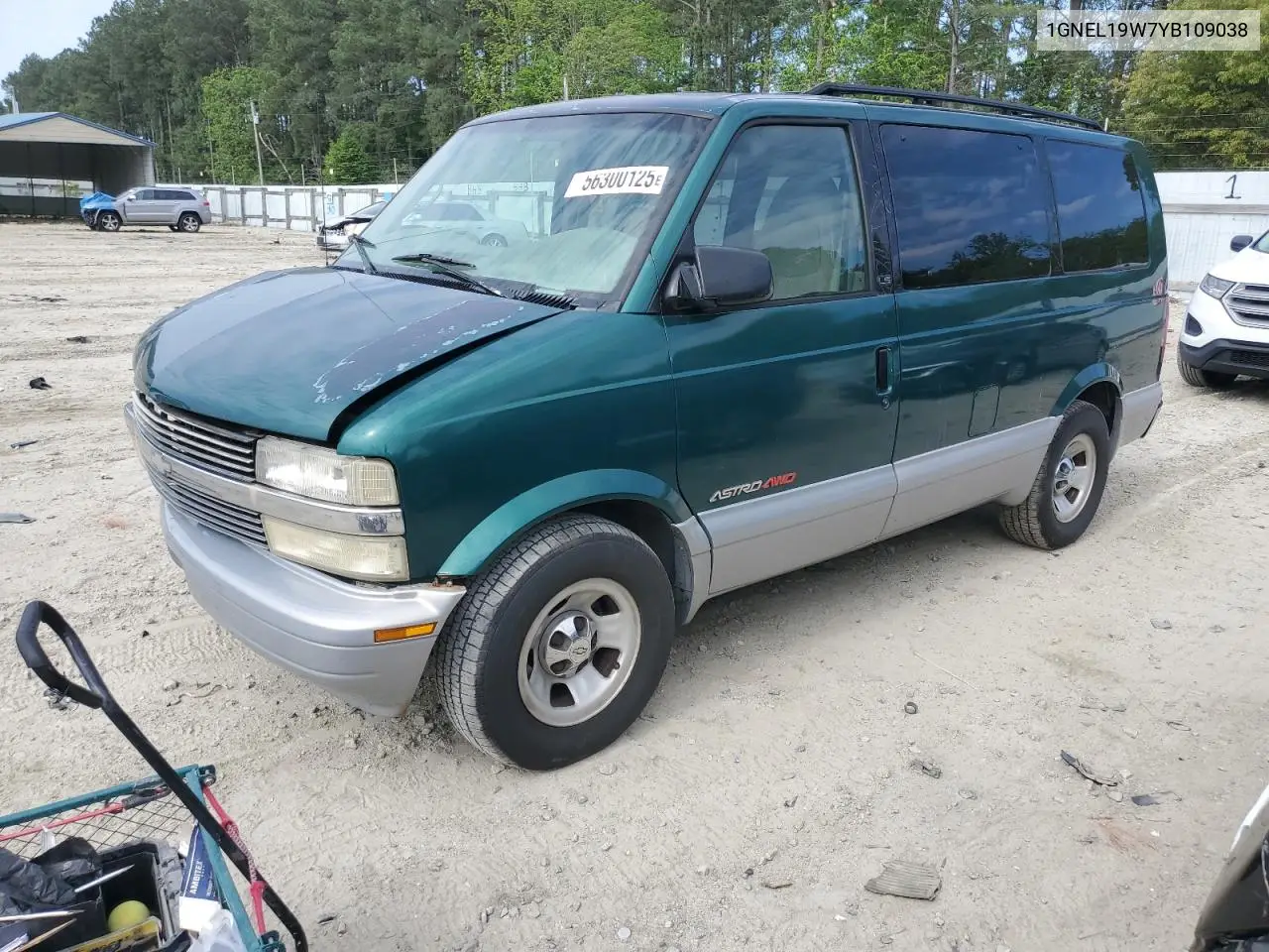 2000 Chevrolet Astro VIN: 1GNEL19W7YB109038 Lot: 56300125