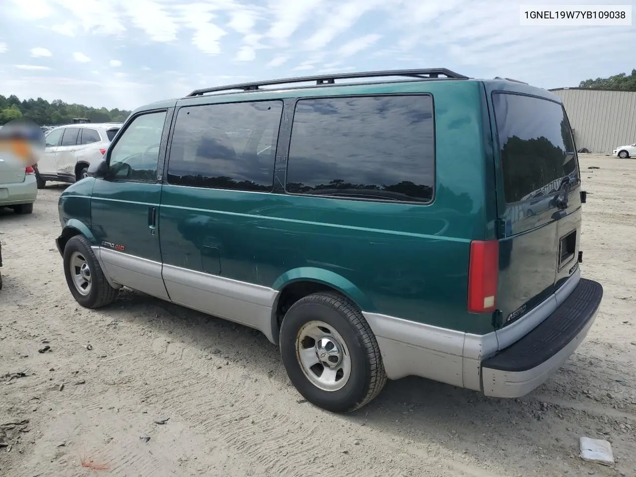 2000 Chevrolet Astro VIN: 1GNEL19W7YB109038 Lot: 56300125