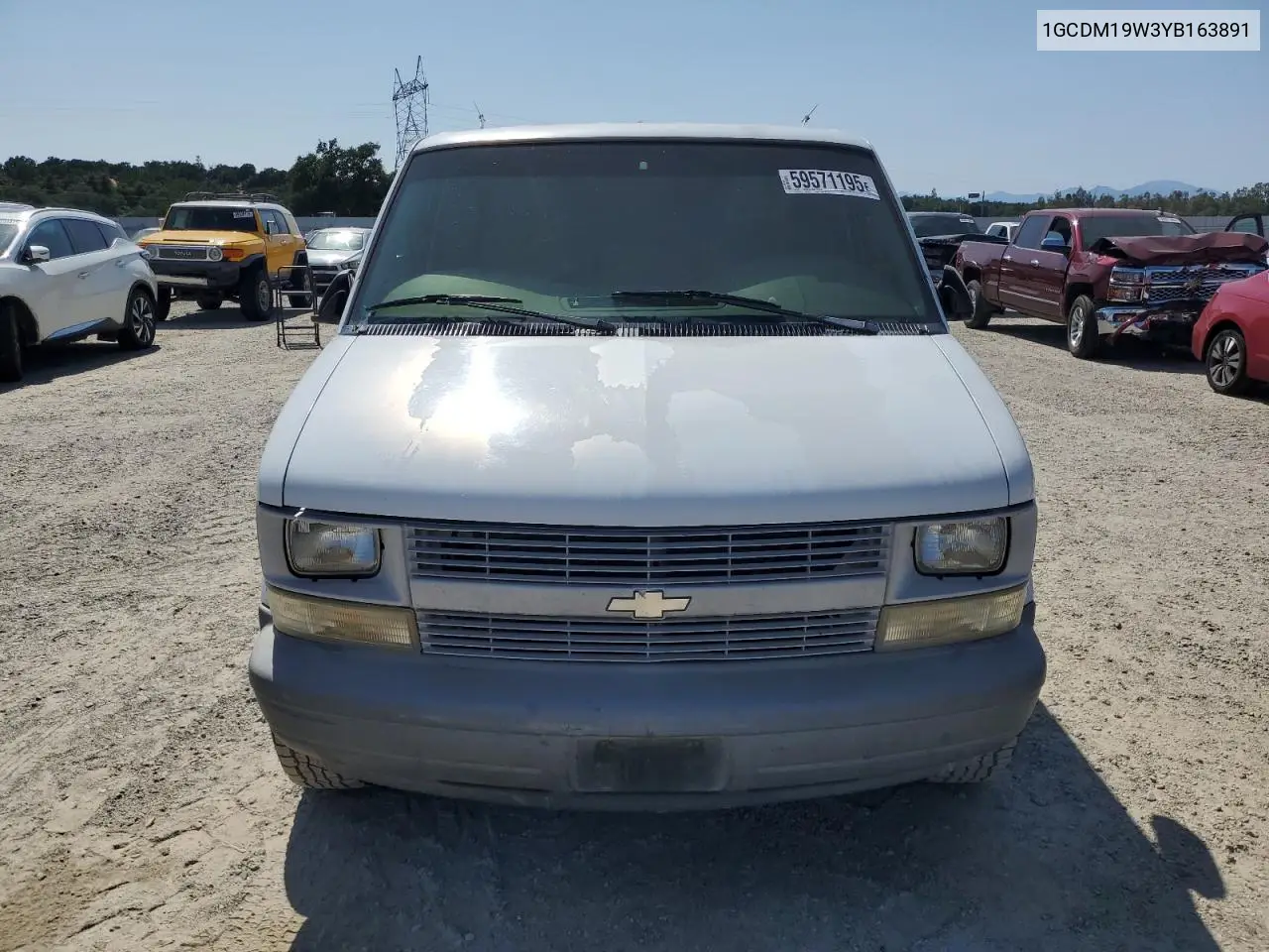 2000 Chevrolet Astro VIN: 1GCDM19W3YB163891 Lot: 59571195