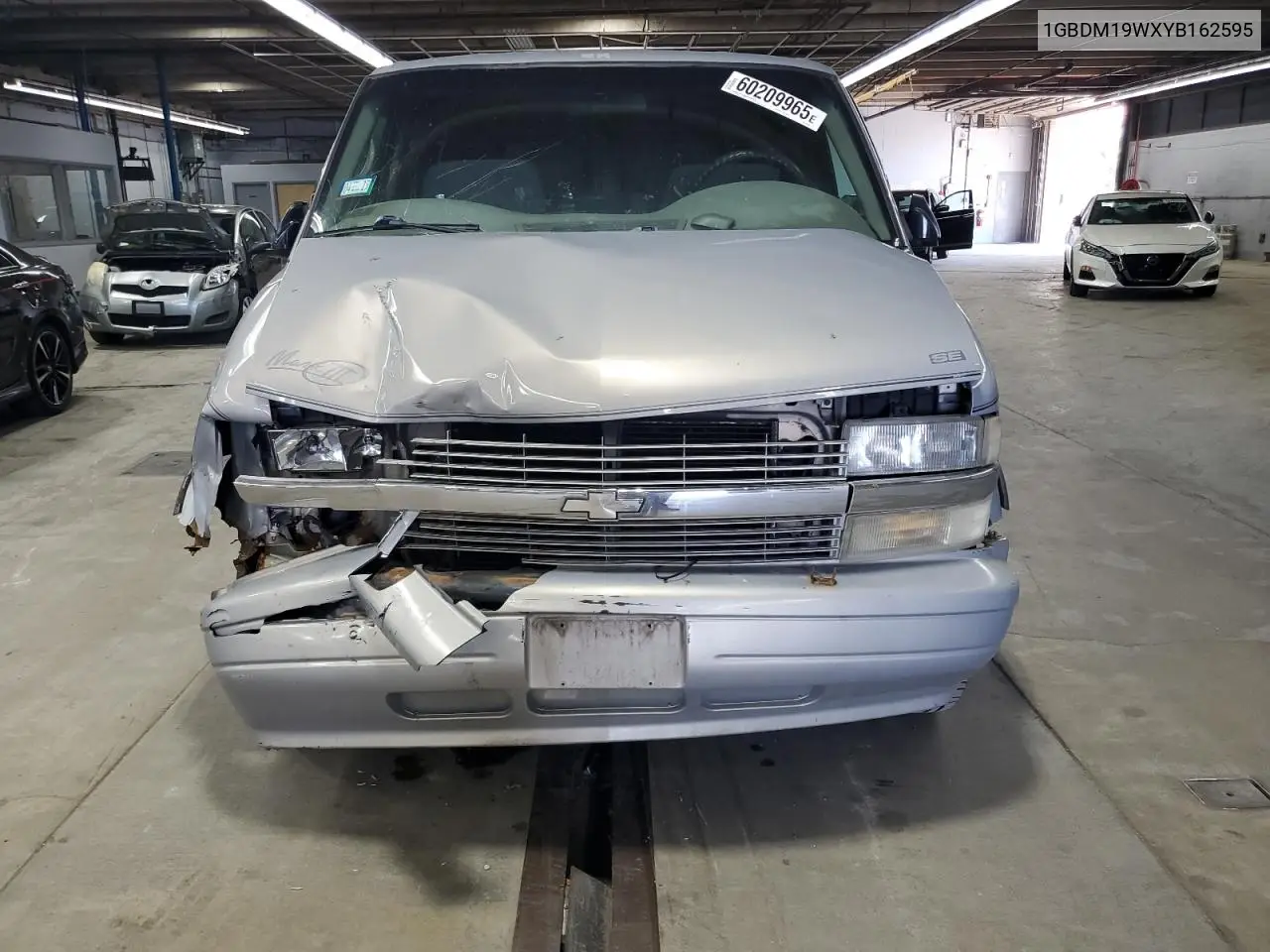 2000 Chevrolet Astro VIN: 1GBDM19WXYB162595 Lot: 60209965