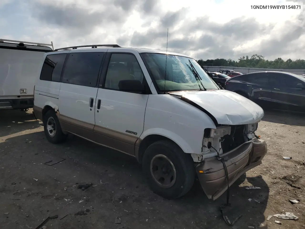 2000 Chevrolet Astro VIN: 1GNDM19W8YB154871 Lot: 64018135