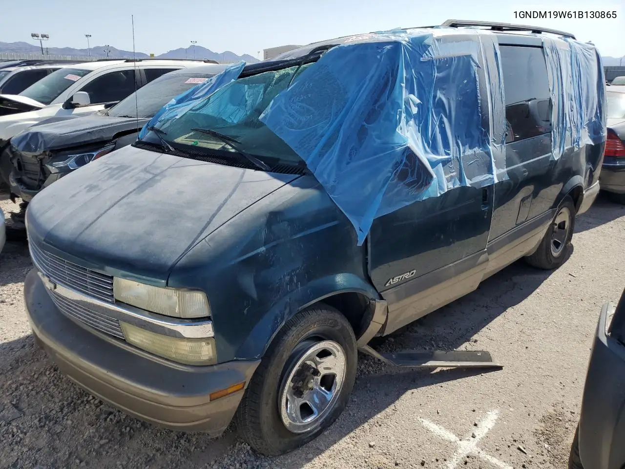 2001 Chevrolet Astro VIN: 1GNDM19W61B130865 Lot: 52340325