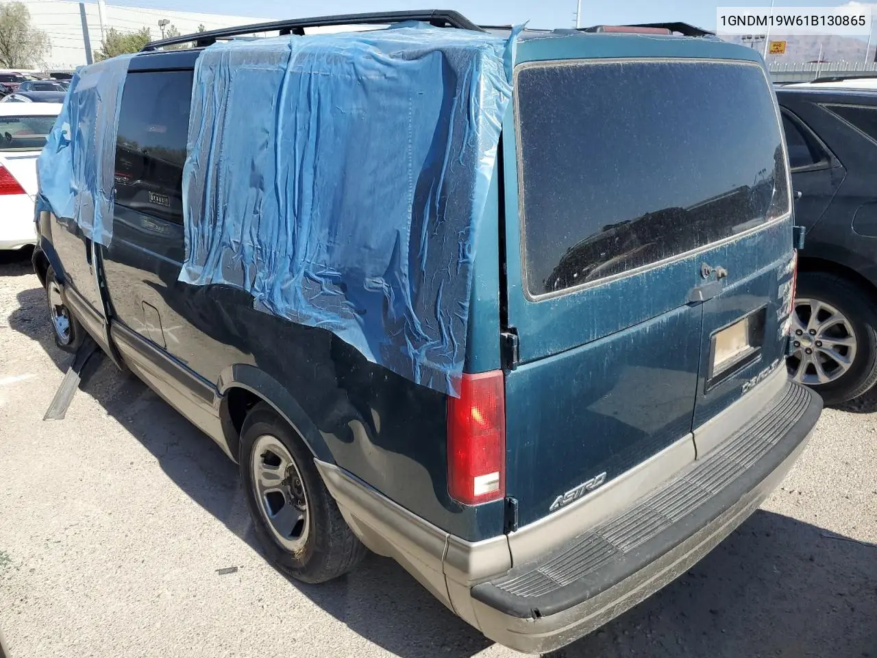 2001 Chevrolet Astro VIN: 1GNDM19W61B130865 Lot: 52340325