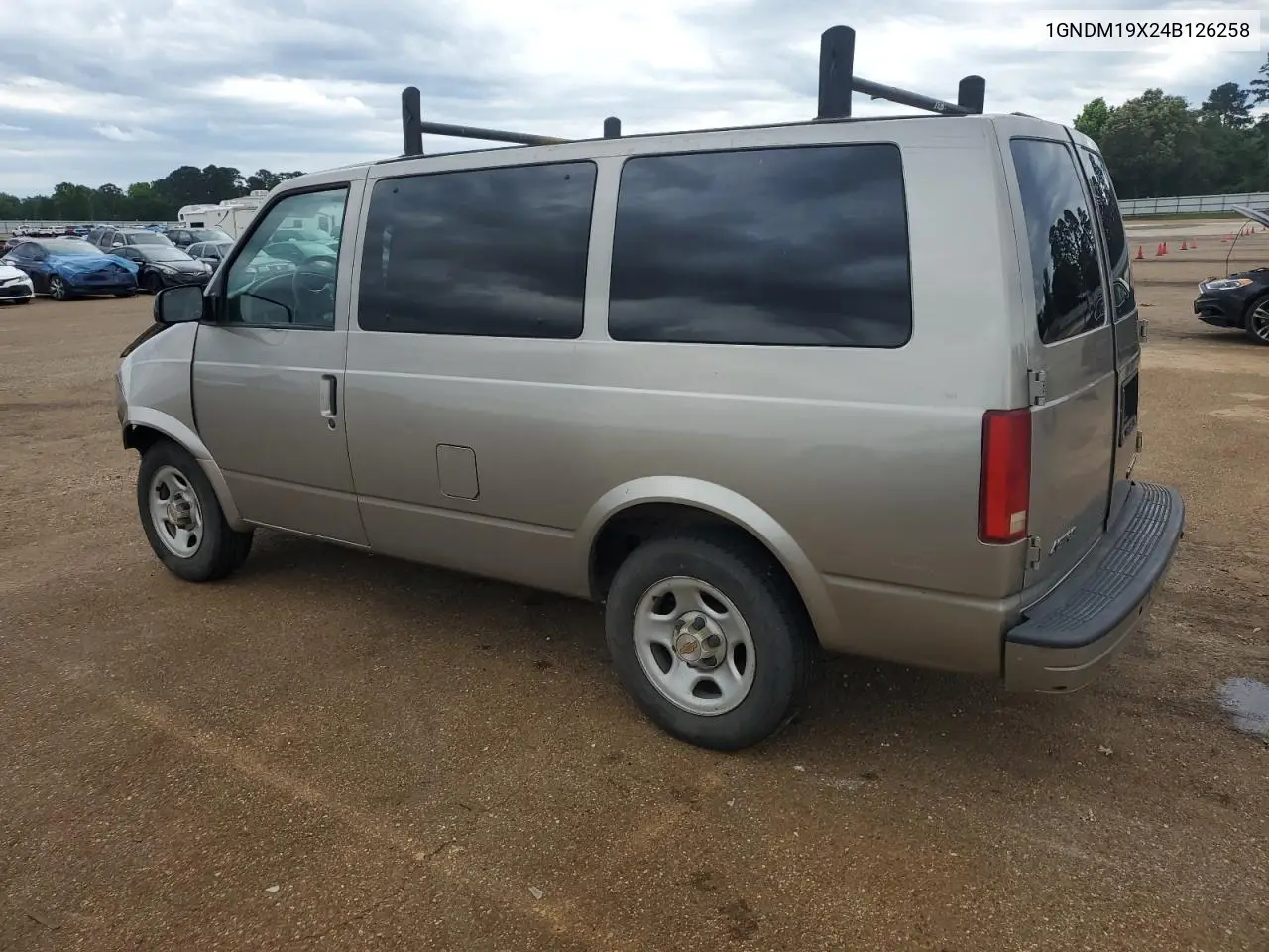 2004 Chevrolet Astro VIN: 1GNDM19X24B126258 Lot: 55644665