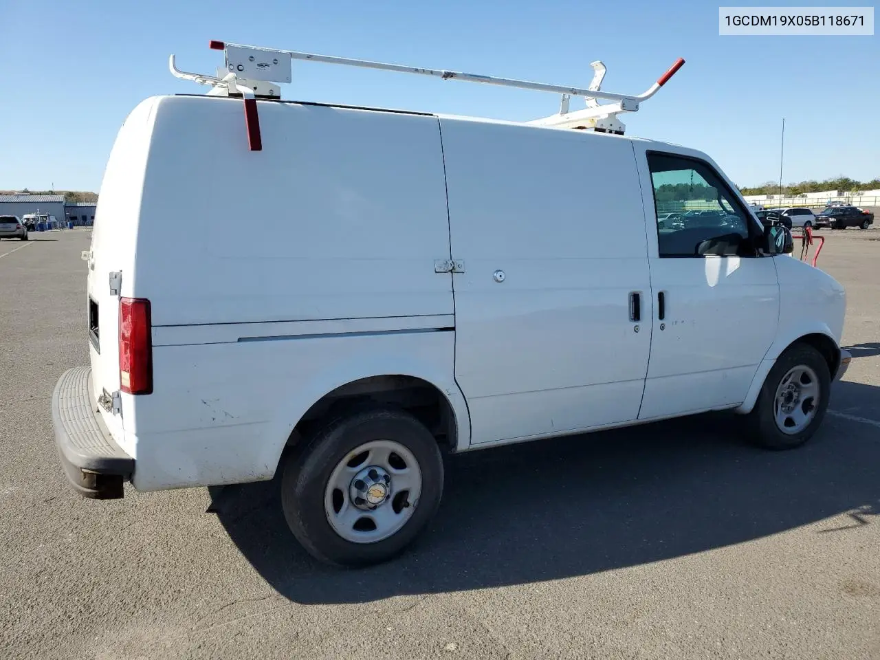 2005 Chevrolet Astro VIN: 1GCDM19X05B118671 Lot: 53375495