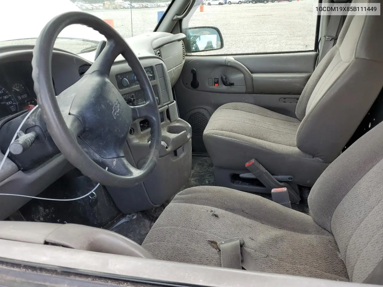 2005 Chevrolet Astro VIN: 1GCDM19X85B111449 Lot: 55691115
