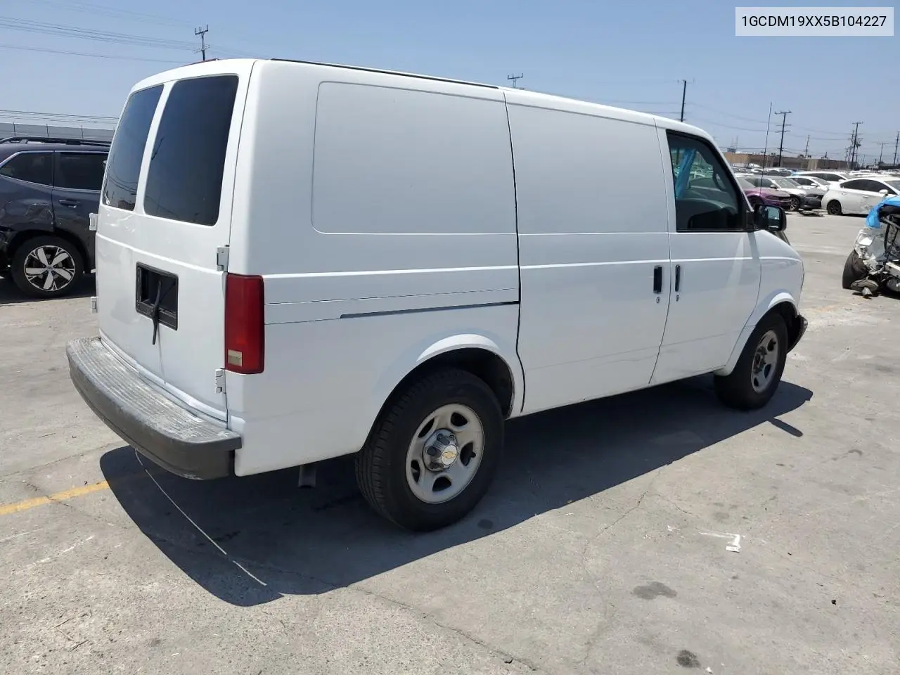 2005 Chevrolet Astro VIN: 1GCDM19XX5B104227 Lot: 58025095