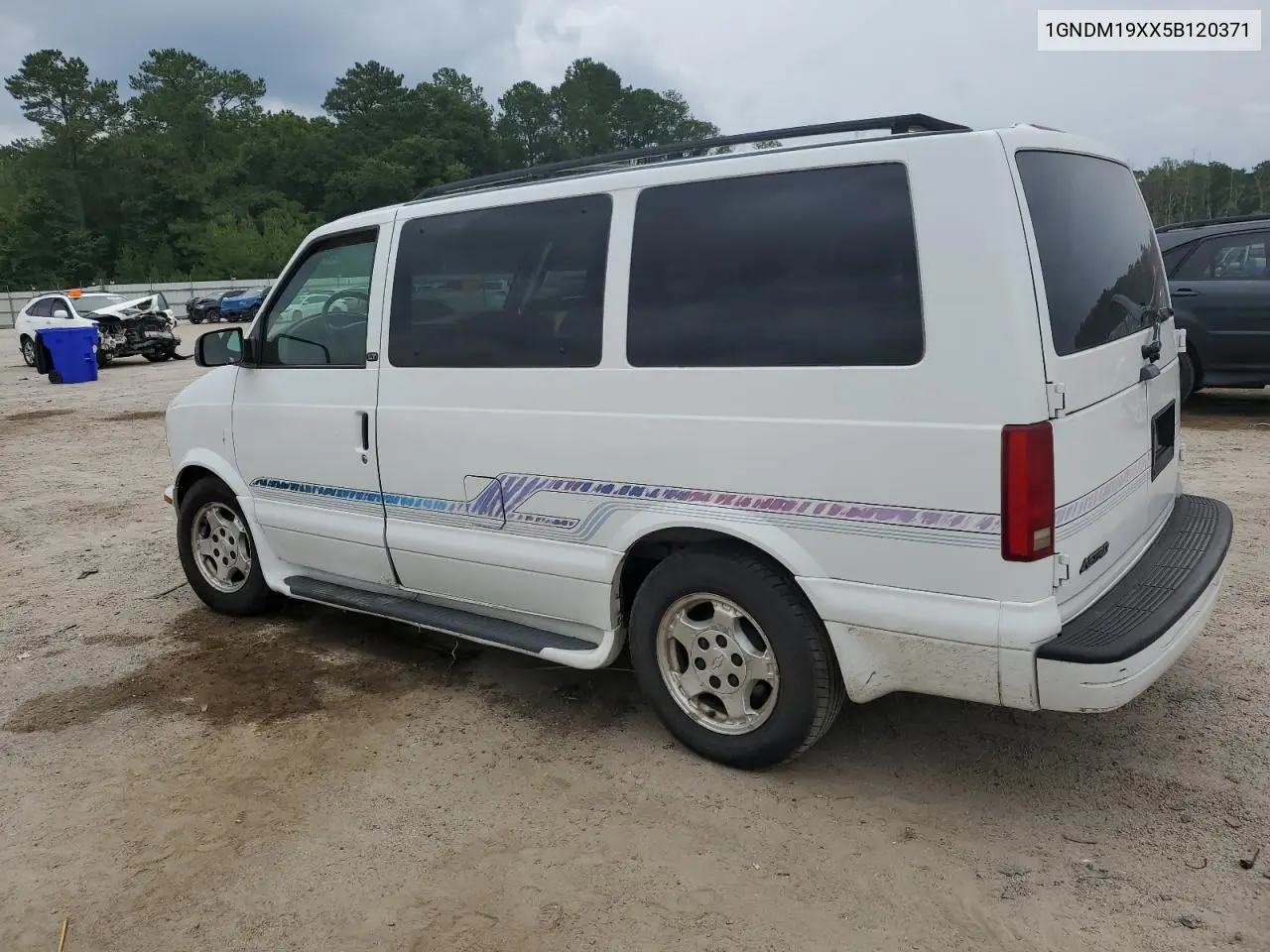 2005 Chevrolet Astro VIN: 1GNDM19XX5B120371 Lot: 59391455