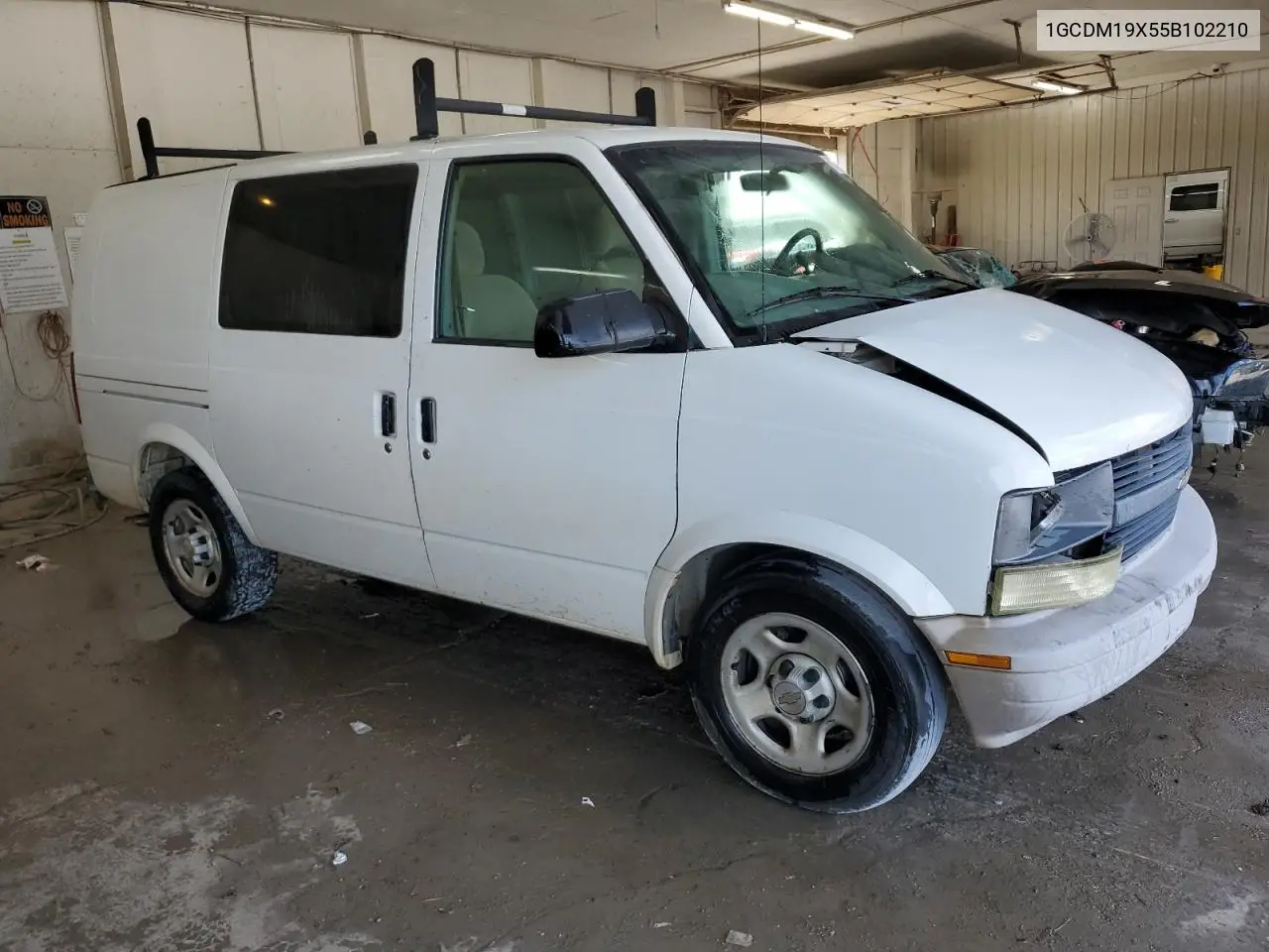 2005 Chevrolet Astro VIN: 1GCDM19X55B102210 Lot: 61795405
